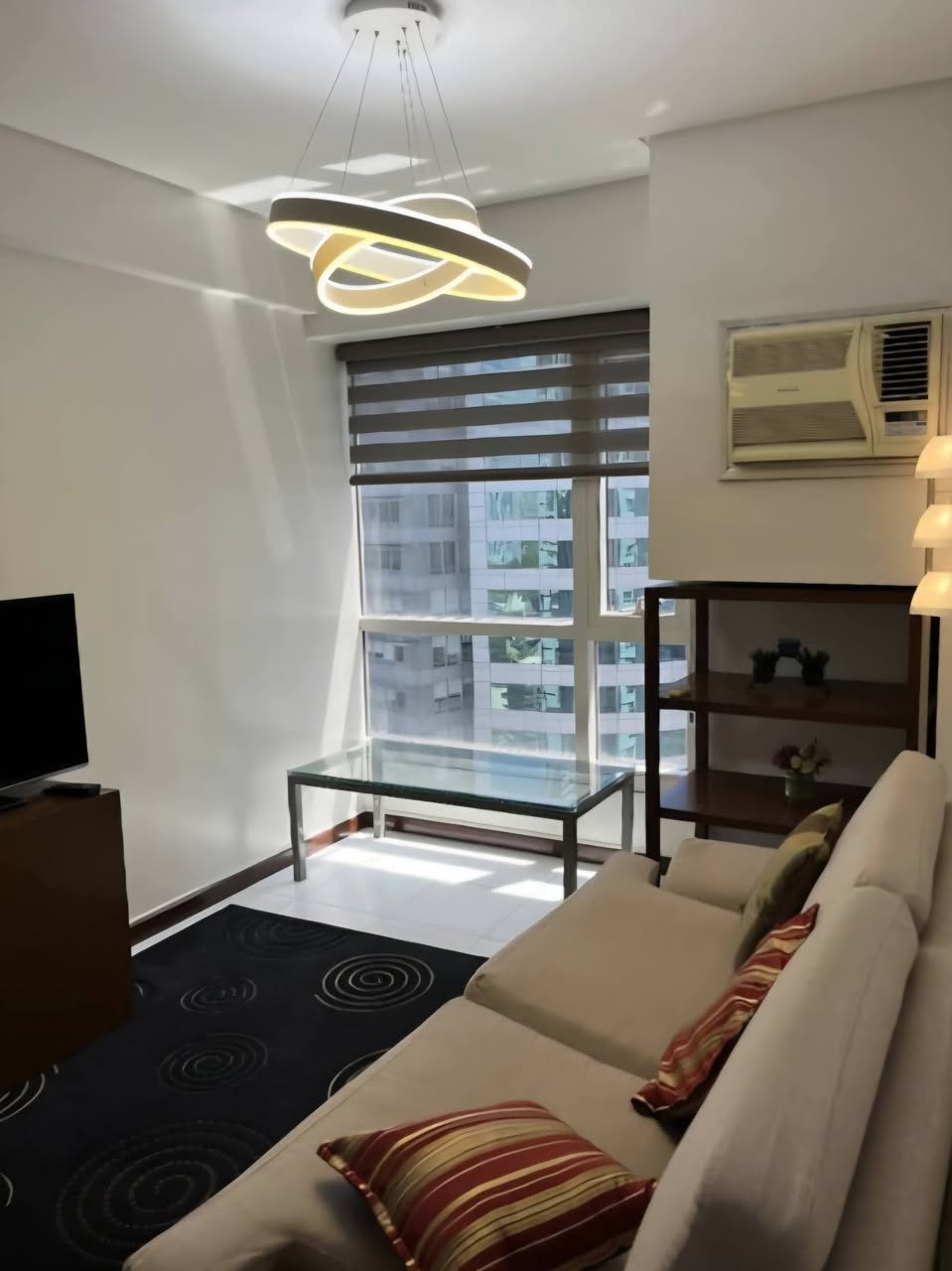 Unit 19, The Columns Ayala Tower Two, Legazpi Village, Makati City