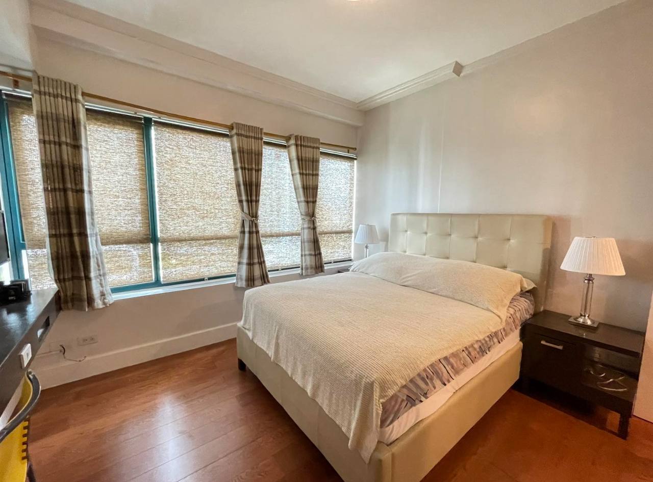 Unit 11, Edades Tower East Tower, Rockwell Center, Makati City