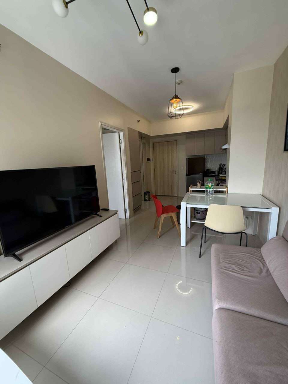 Unit 19, The Montane, Uptown BGC, Taguig City