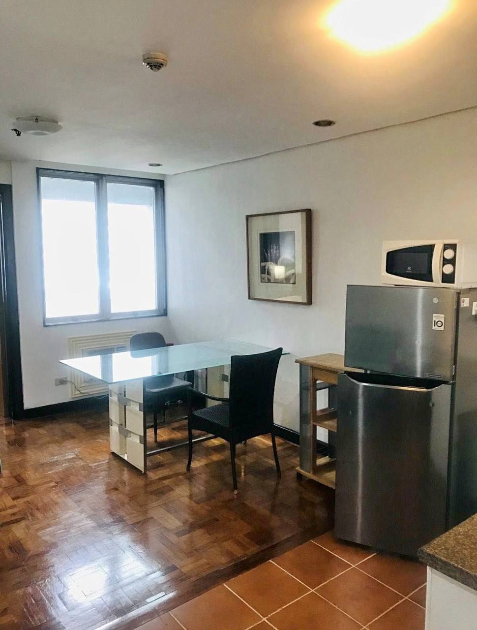 Unit 25, The Peak Tower, Makati City