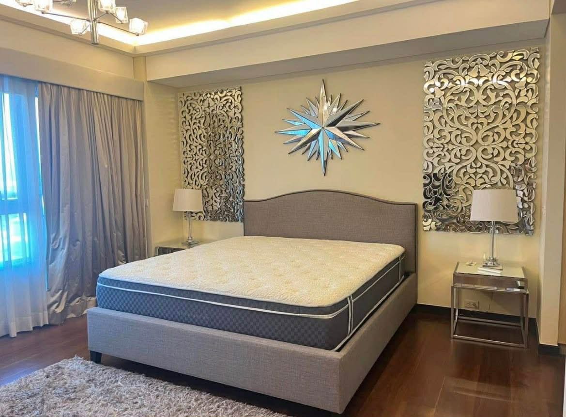 Unit 25, One Serendra East Tower, BGC, Taguig City