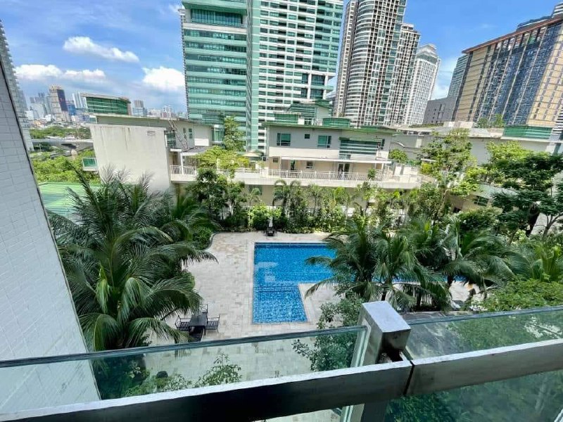 Unit 5, The Fairways Tower, Taguig City