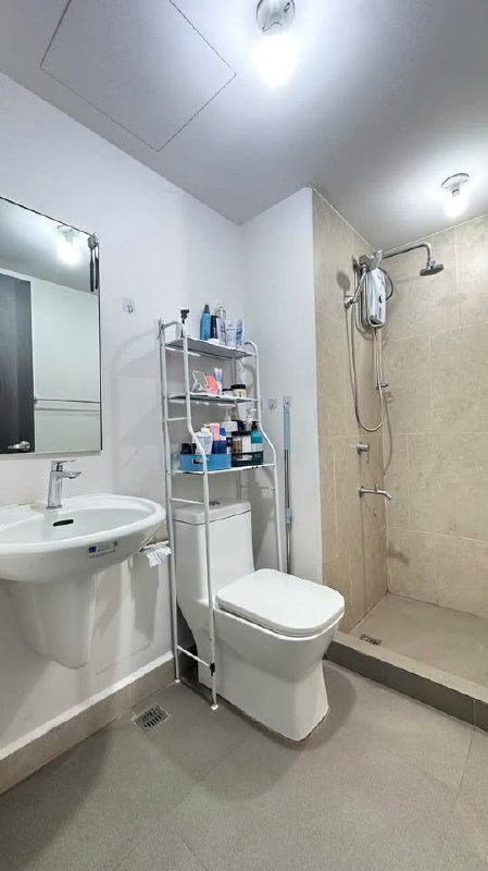 Tiss Apartments North Tower, Makati City