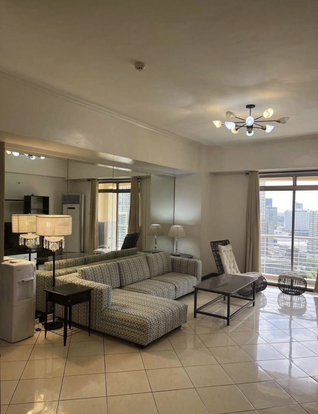Unit 32, Paseo Parkview Suites Tower One, Salcedo Village, Makati City