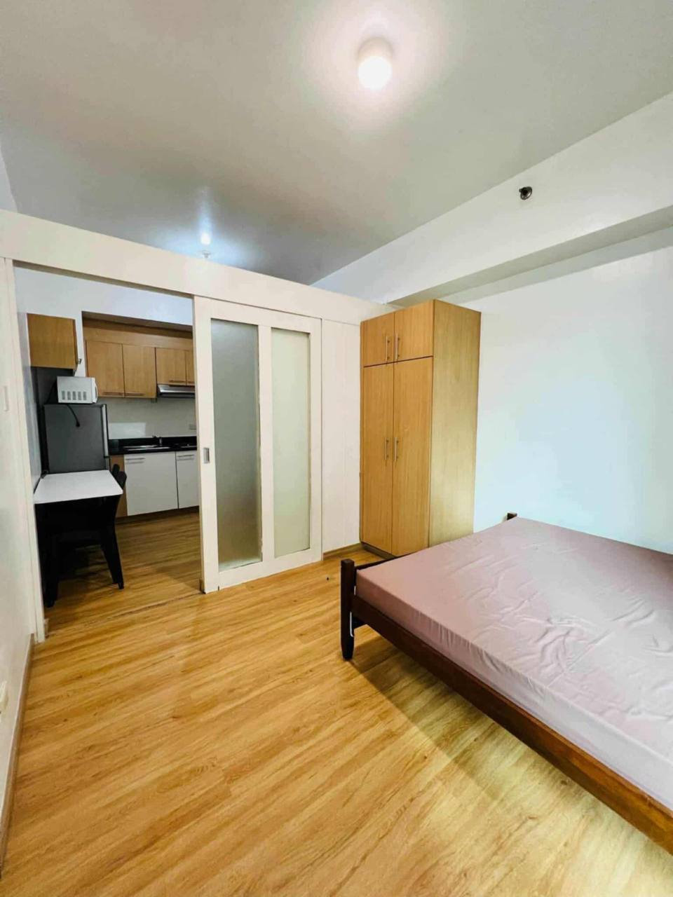 Unit 21, Oriental Garden Condominium, Makati City