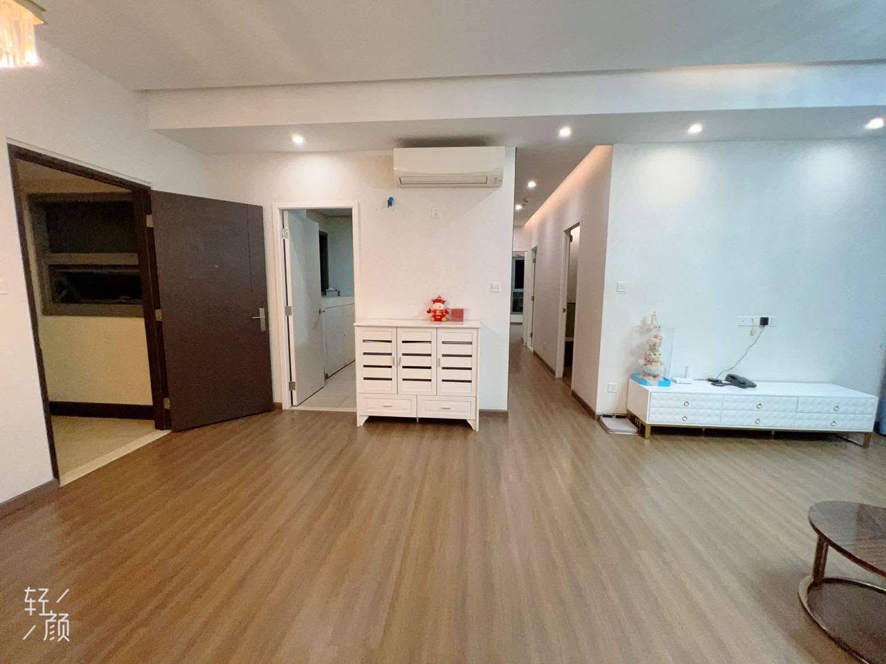 Unit 104, Shang Salcedo Place, Salcedo Village, Makati City