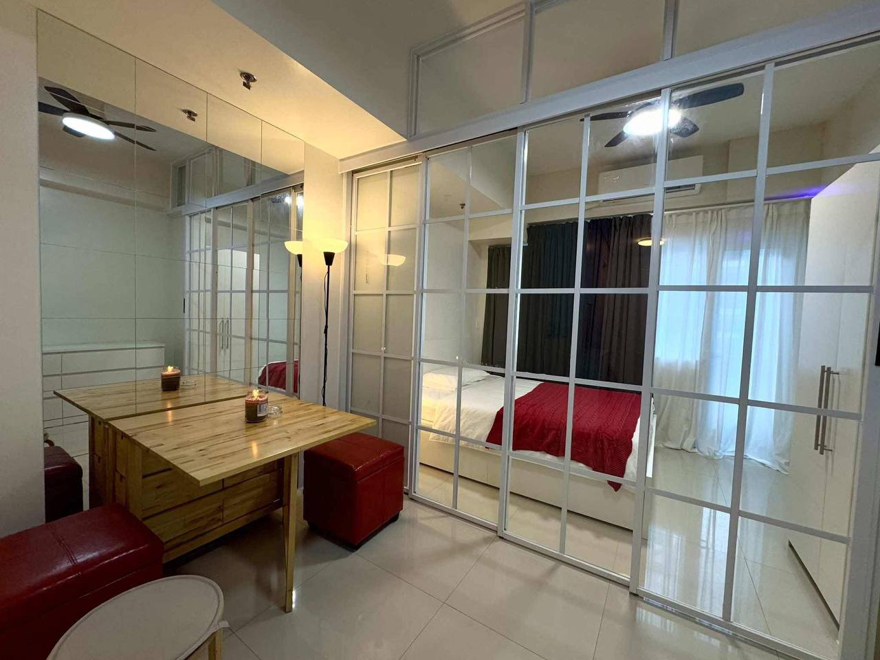 One Hundred West, Makati City