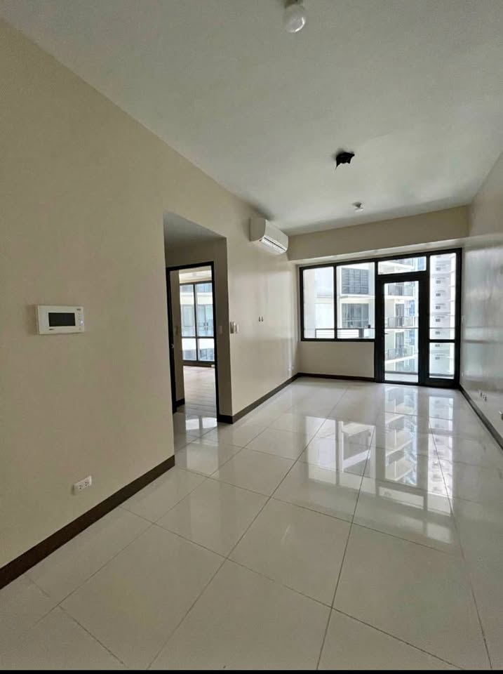 Unit 12, The Florence, Taguig City