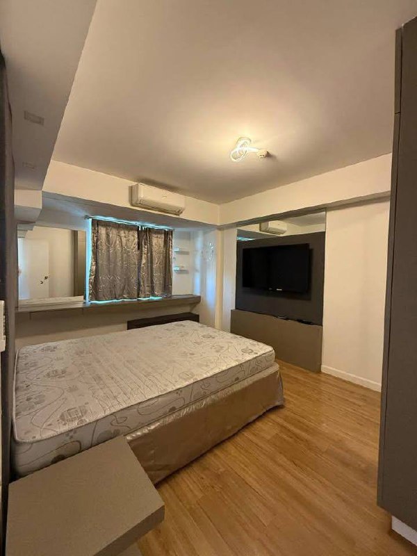 Unit 9, Le Triomphe Condominium, Makati City