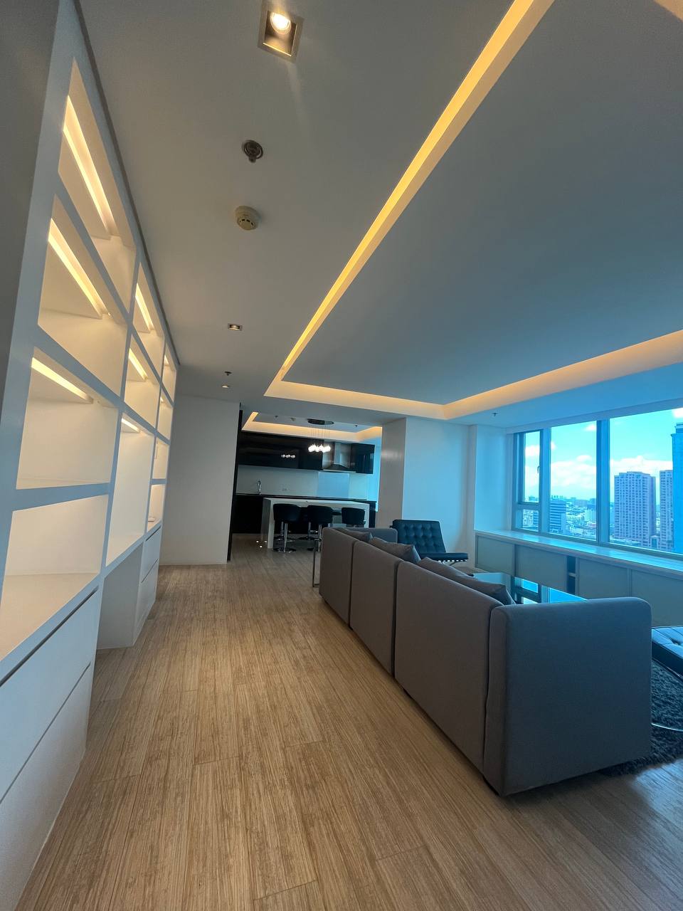 Unit 17, The Residences at Alphaland, Makati City