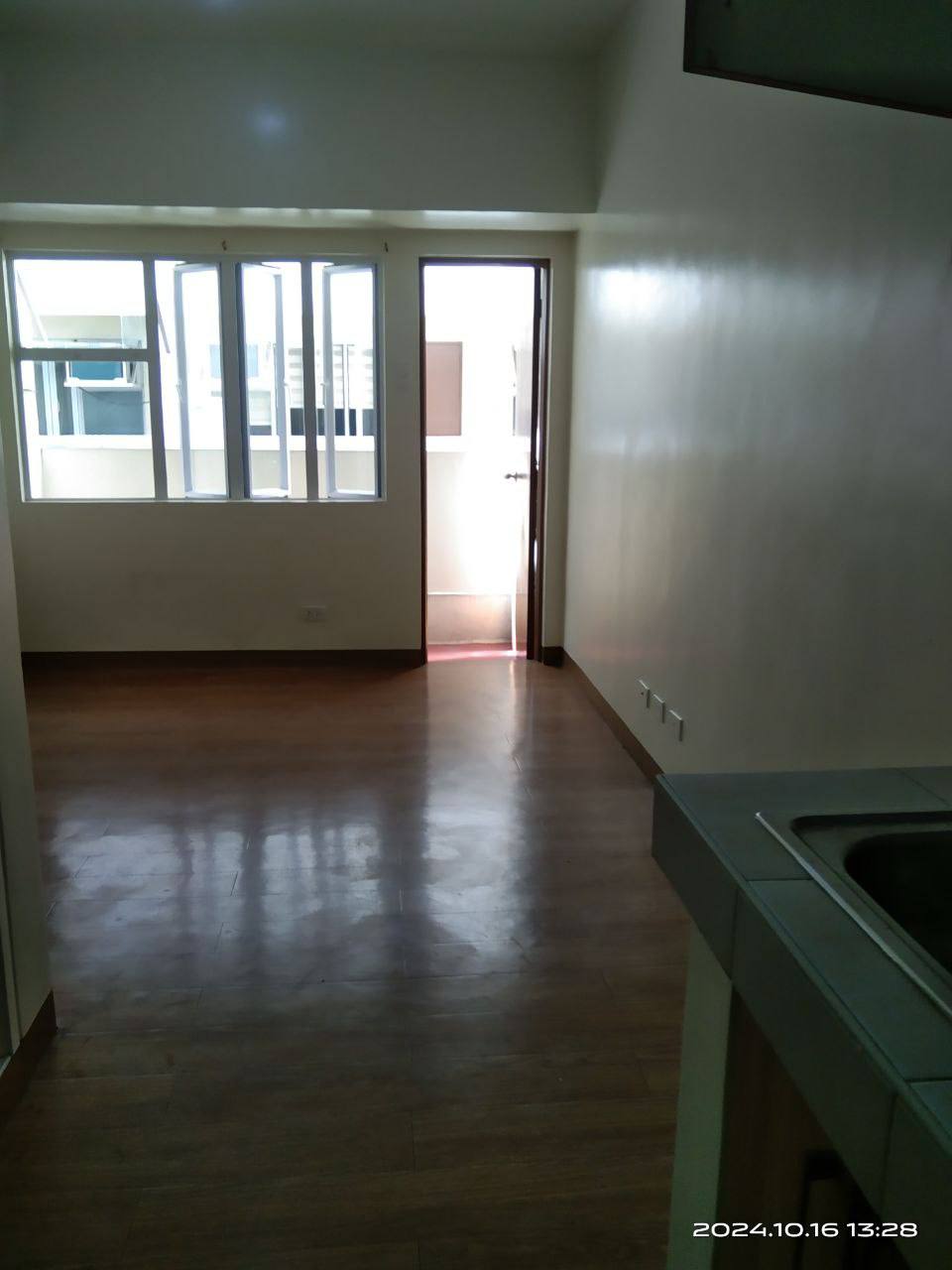 Unit 26, Pines Peak Tower Two, Mandaluyong City