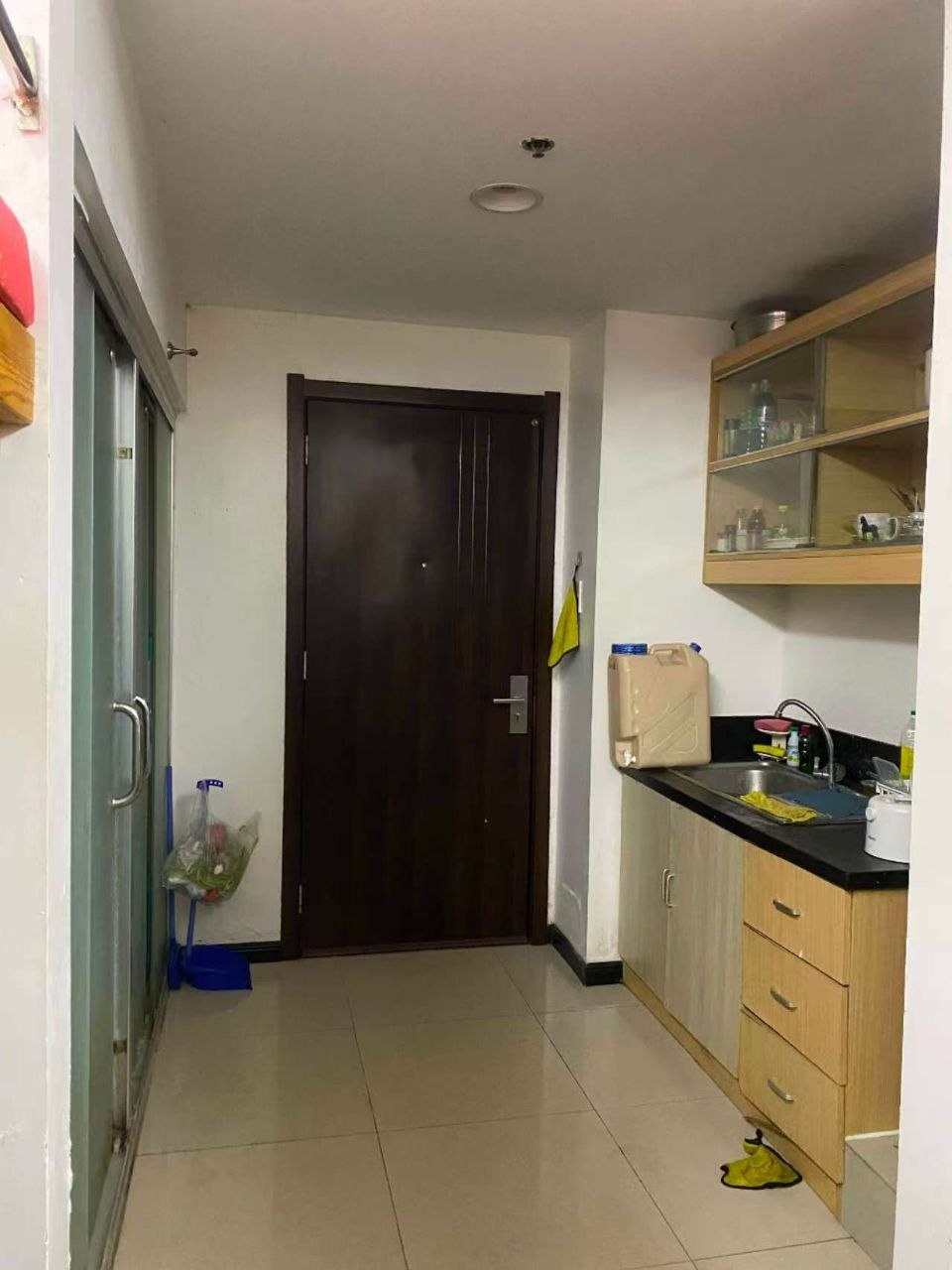Unit 16Q, Harvard Suites, Makati City