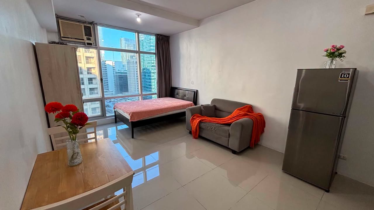 Unit 20, The Stratosphere, Salcedo Village, Makati City