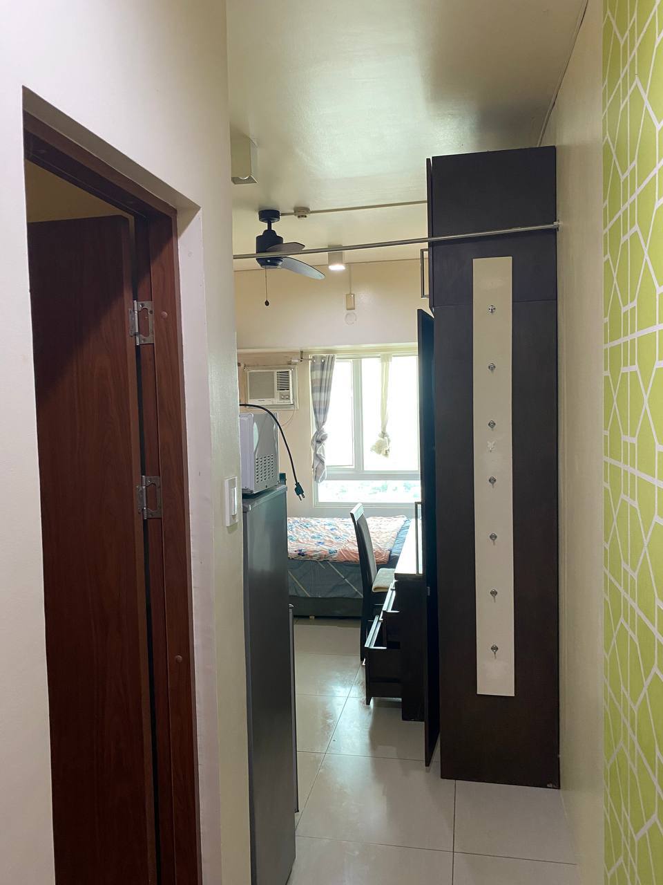 Unit 37, The Beacon Tower One, Legazpi Village, Makati City