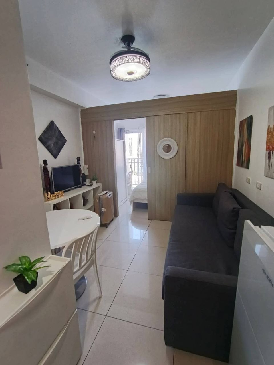 Unit 9, Breeze Residences, Pasay City