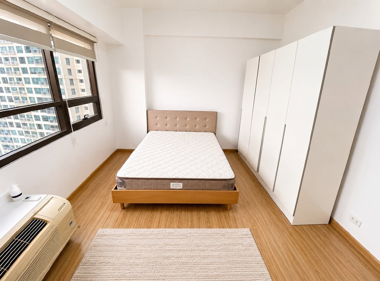 Unit 15, Icon Residences Tower One, BGC, Taguig City
