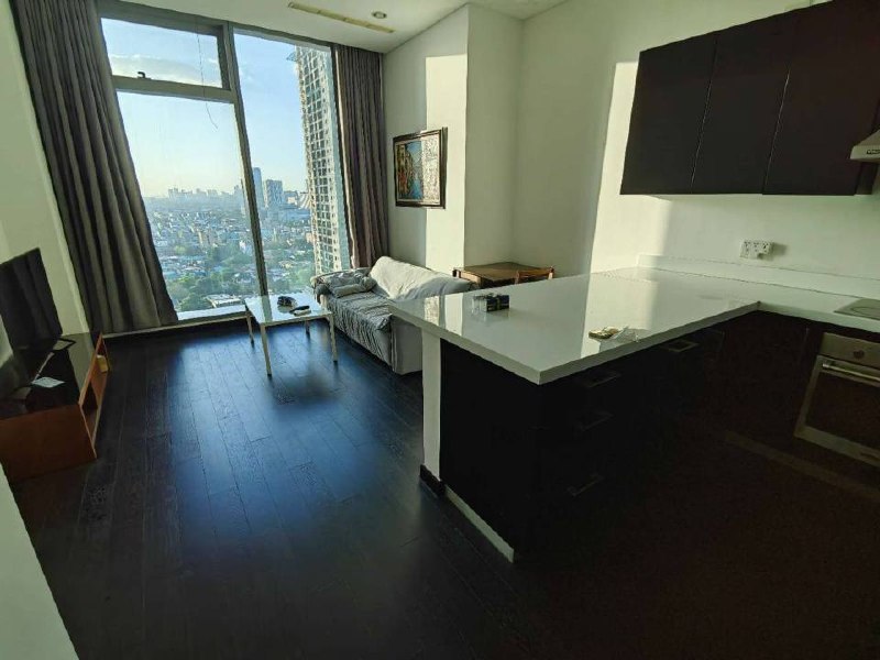 Unit 17, Trump Tower, Century, Makati City