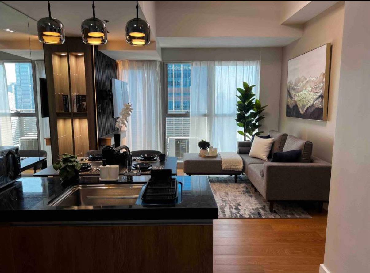 Unit 36, The Seasons Residences Haru Tower, BGC, Taguig City