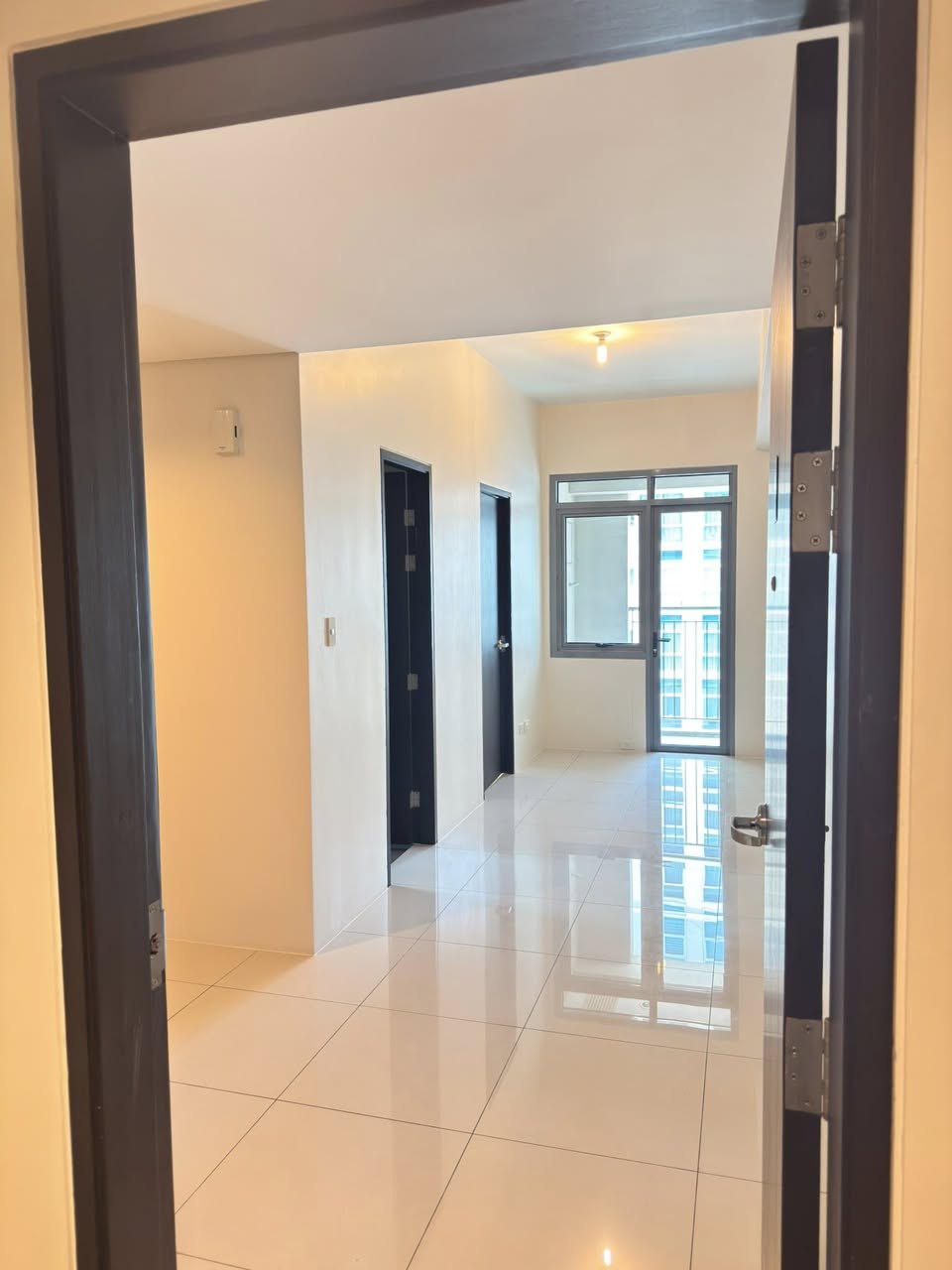 Unit 23, Park West Tower Two, Taguig City