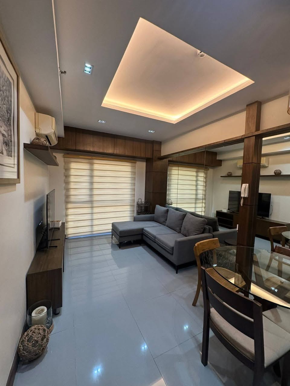 Unit 17, Signa Designer Residences Tower One, Salcedo Village, Makati City