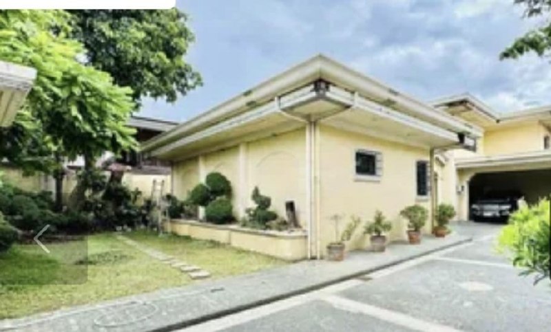 3 Rolling Hills Village, Quezon City