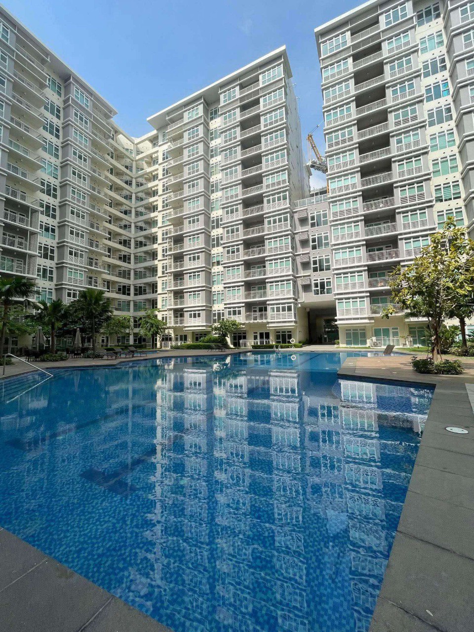 Unit 5, The Veranda East Tower, Taguig City