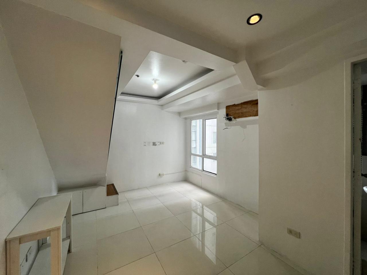 Unit 17, Fort Victoria Tower B, BGC, Taguig City
