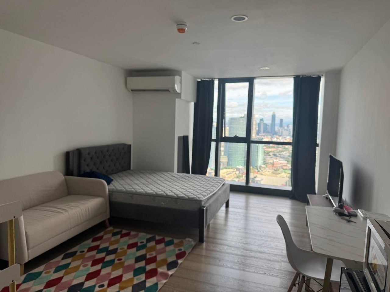 Unit 34, Century Spire, Makati City