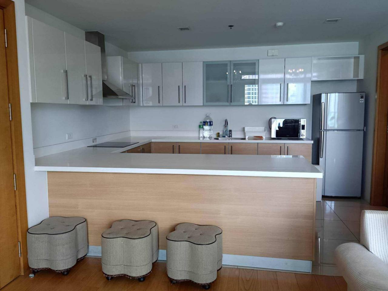Unit 18, Park Terraces Tower One, Legazpi Village, Makati City