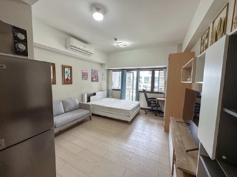 Unit 27, Salcedo Skysuites, Salcedo Village, Makati City