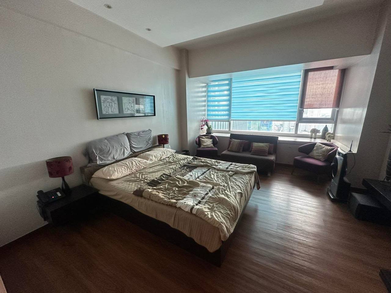 Unit 40, The St. Francis Shangri-la Place, Mandaluyong City