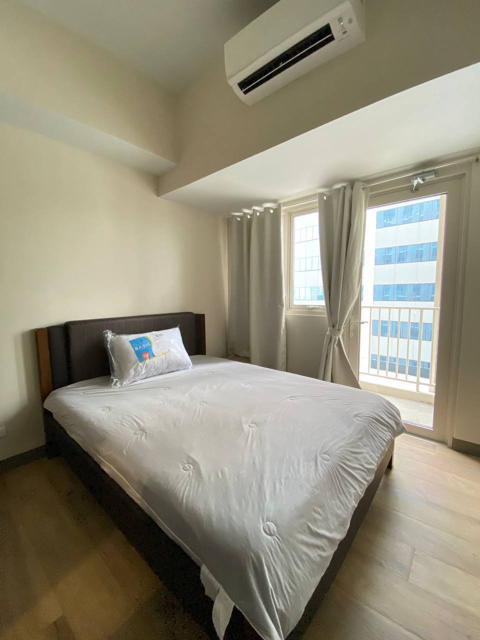 Unit 8, Park McKinley West Tower A, McKinley Hill, Taguig City