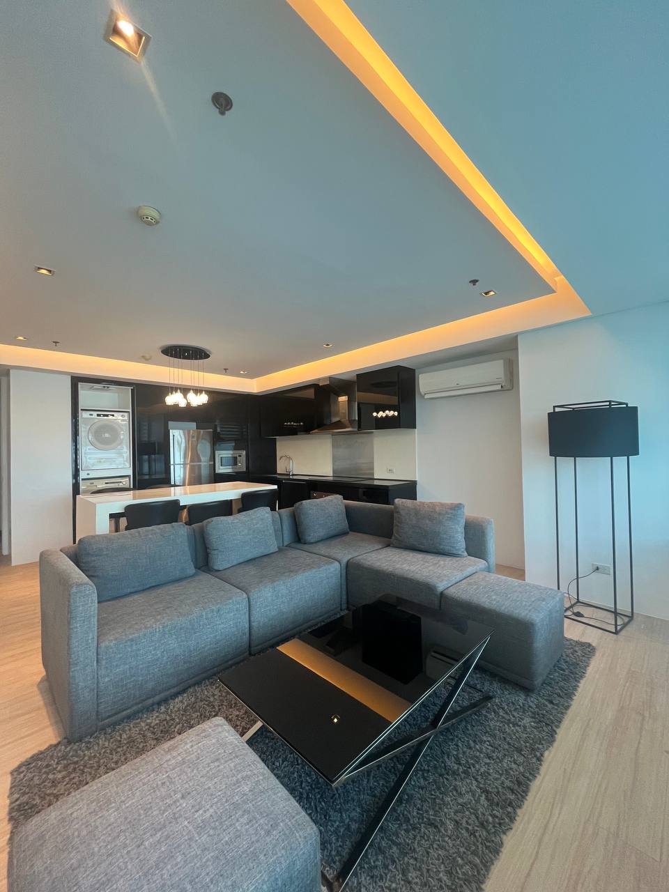 Unit 26, Alphaland Makati Place Tower Two, Makati City