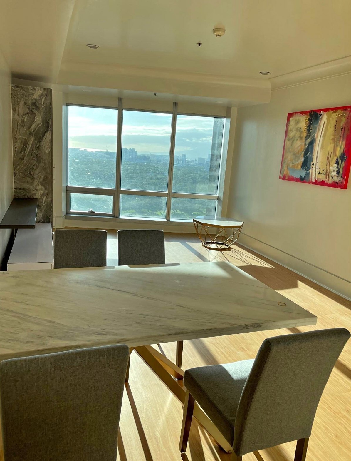 Unit 27, One McKinley Place, BGC, Taguig City