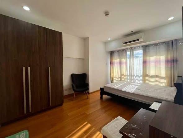 Unit 21, Milano Residences, Makati City