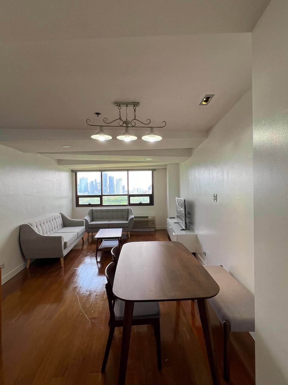 Unit 21, Icon Residences Tower Two, BGC, Taguig City