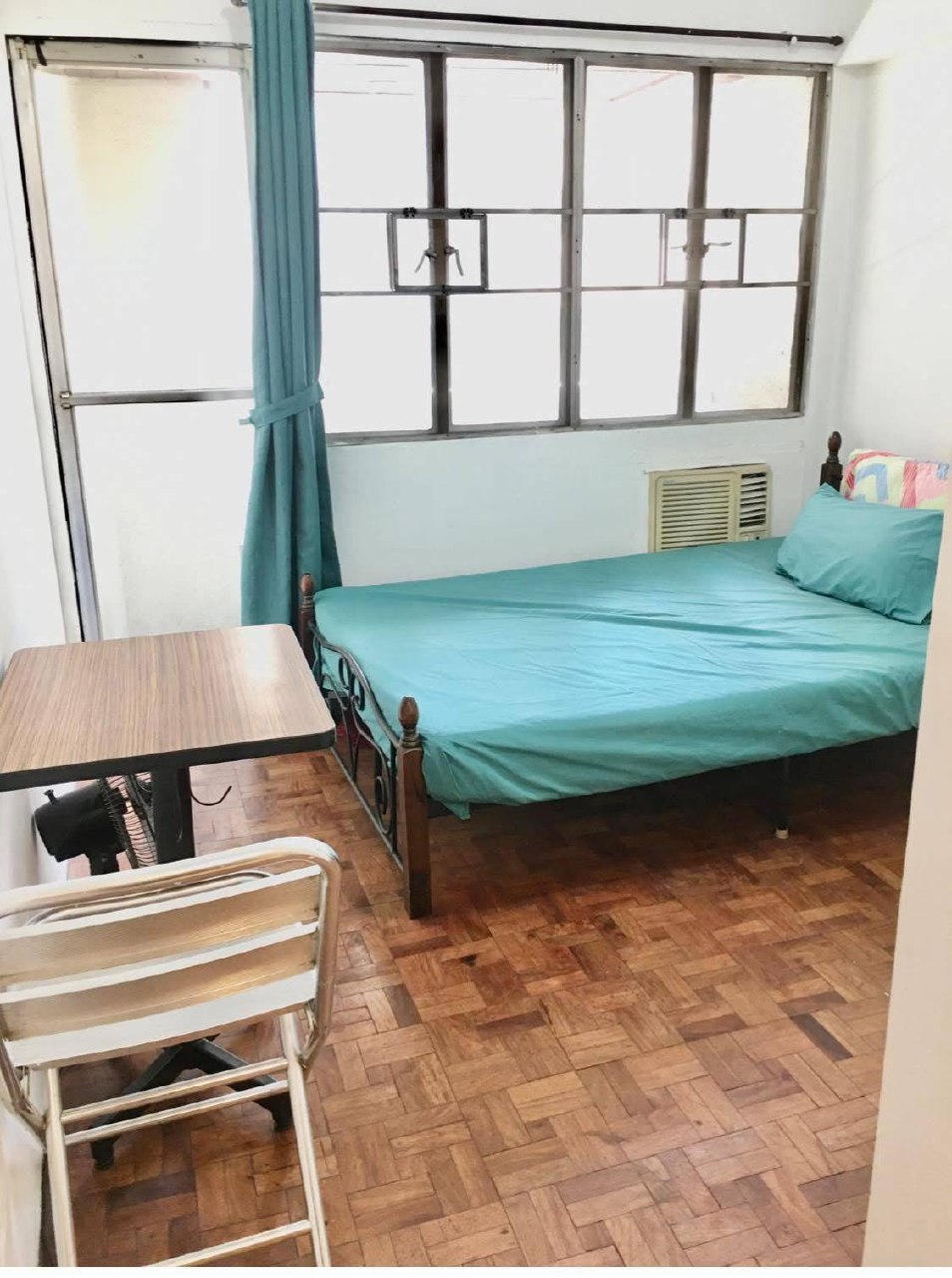 Alfaro Place, Salcedo Village, Makati City