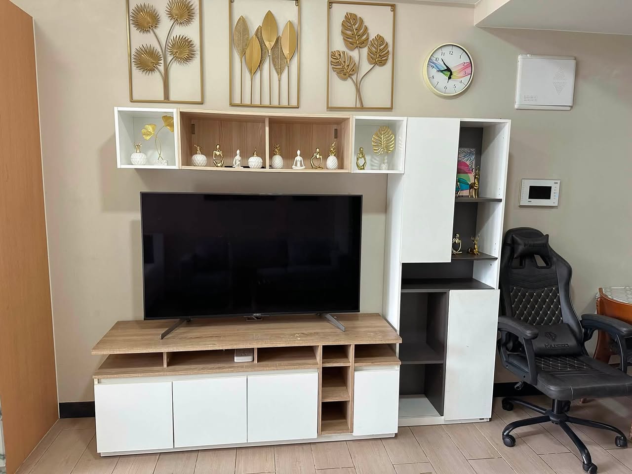 Unit 27, Salcedo Skysuites, Salcedo Village, Makati City