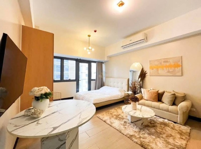Unit 22, Salcedo Skysuites, Salcedo Village, Makati City