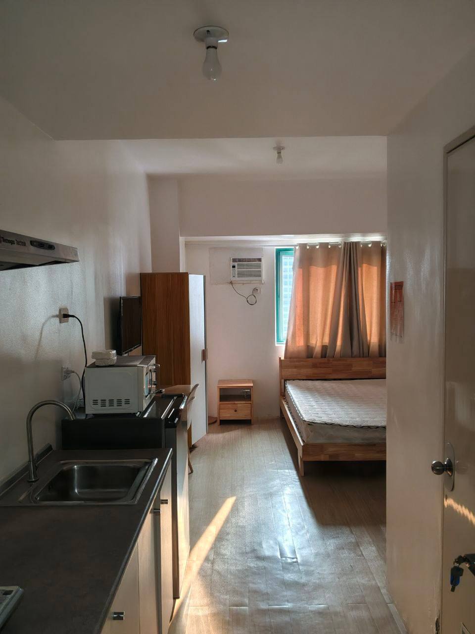 Unit 1857, Shine Residences, Legazpi Village, Makati City