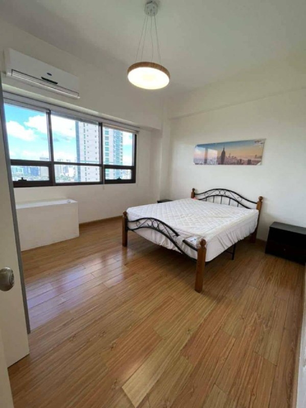 Unit 27D, Icon Residences Tower One, BGC, Taguig City