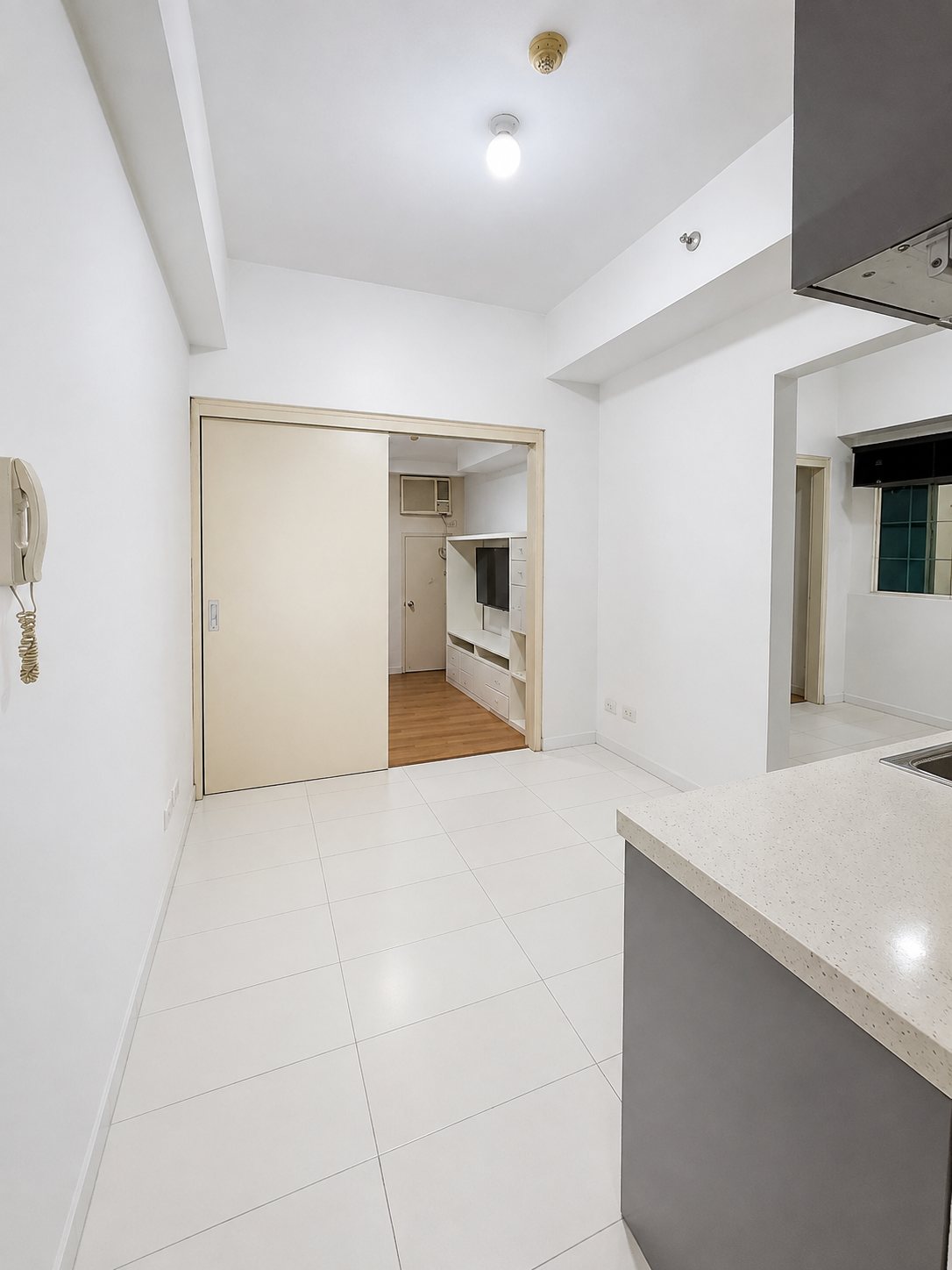 Unit 21H-I, The Exchange Regency Residences, Ortigas Center, Pasig City