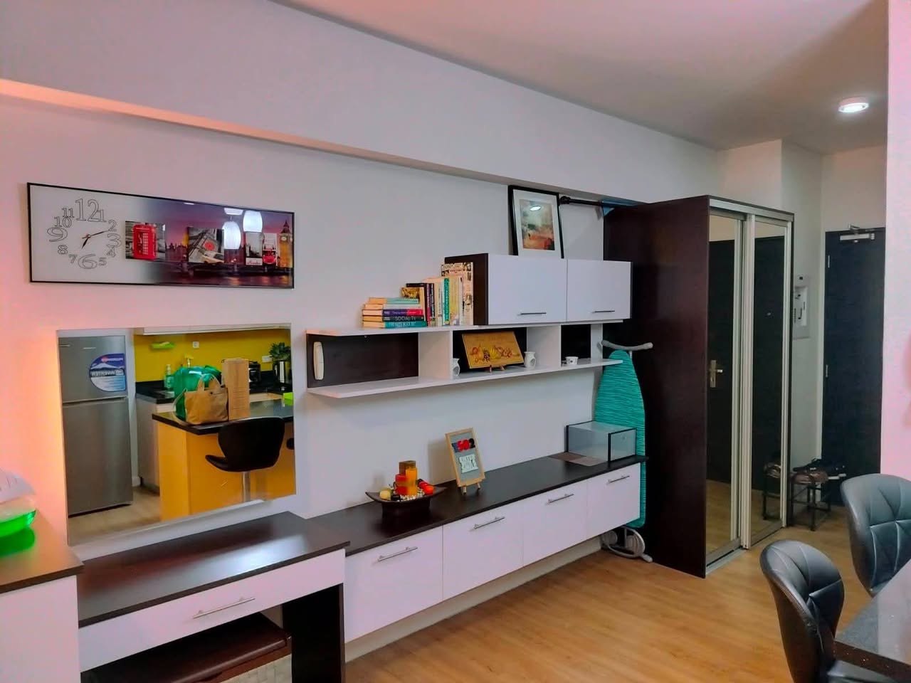 Unit 15, Two Serendra Meranti Tower, BGC, Taguig City