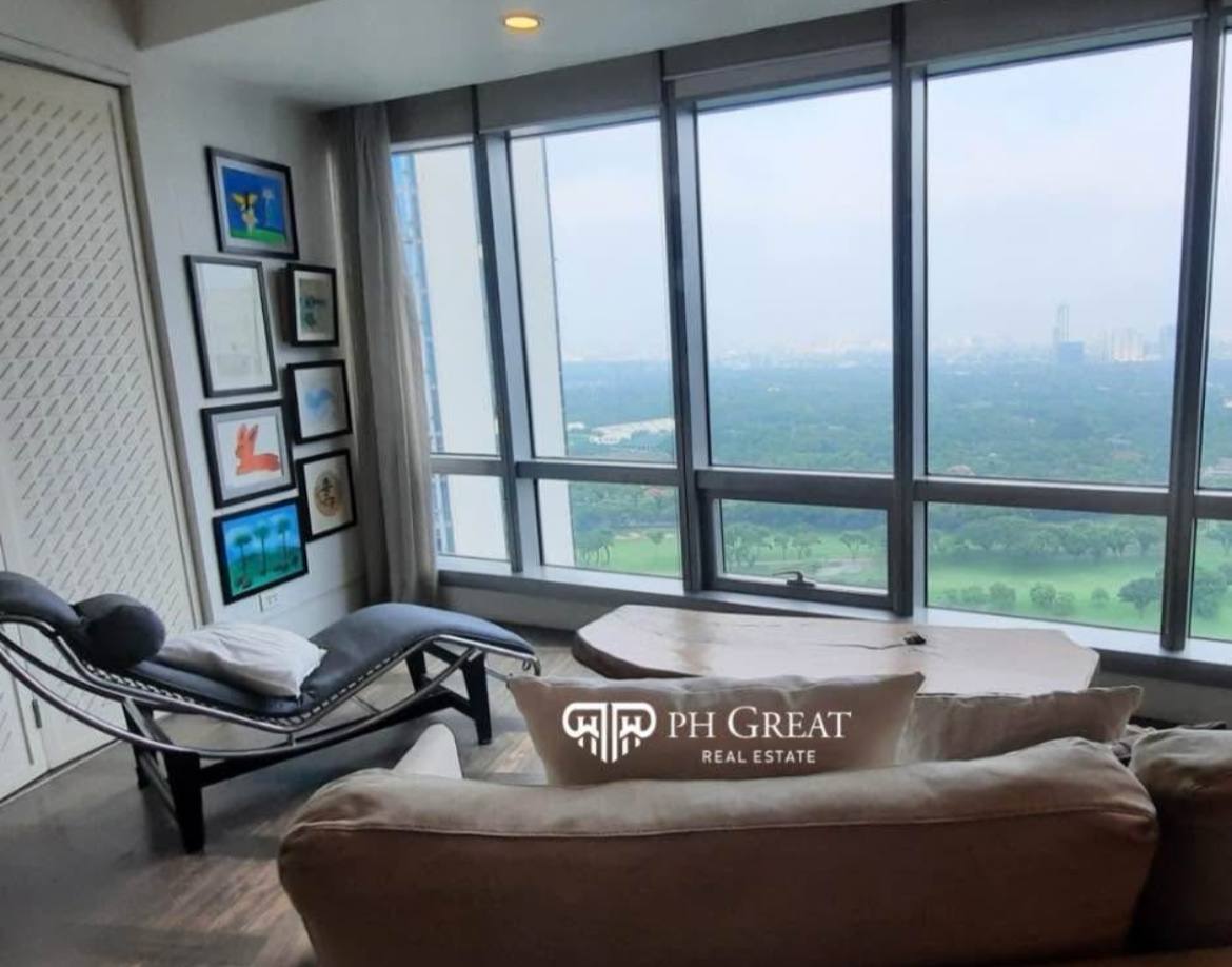 One McKinley Place, BGC, Taguig City