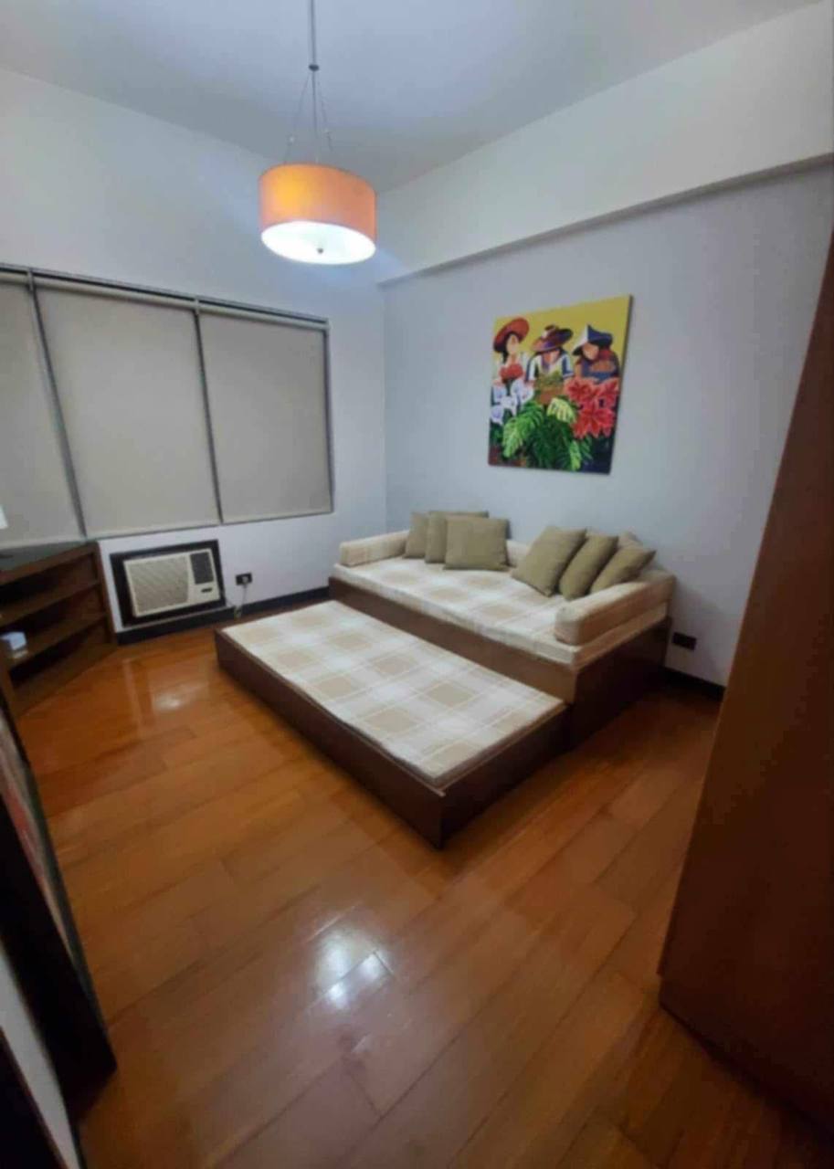 Unit 27, The Fairways Tower North Tower, BGC, Taguig City