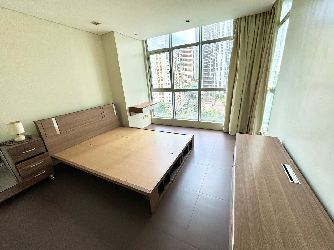 Unit 9, Crescent Park Residences, BGC, Taguig City