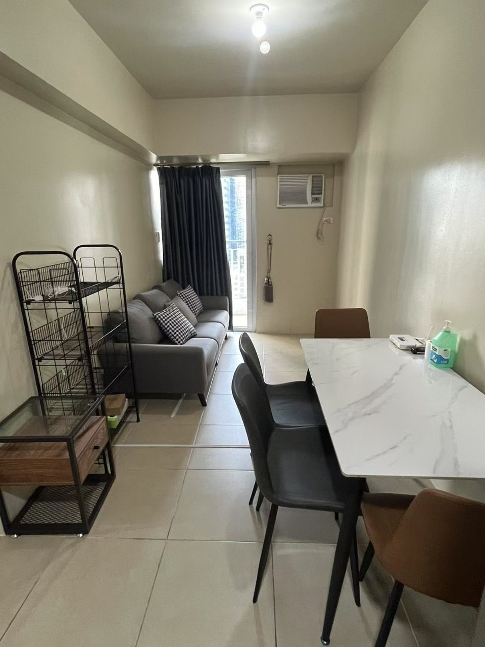 Unit 11, Avida Towers Turf Tower Two, BGC, Taguig City