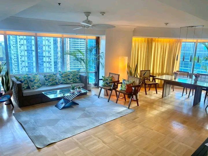 One McKinley Place, BGC, Taguig City