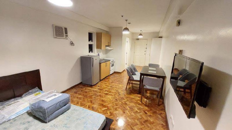 Unit 11, The Columns, Legazpi Village, Makati City