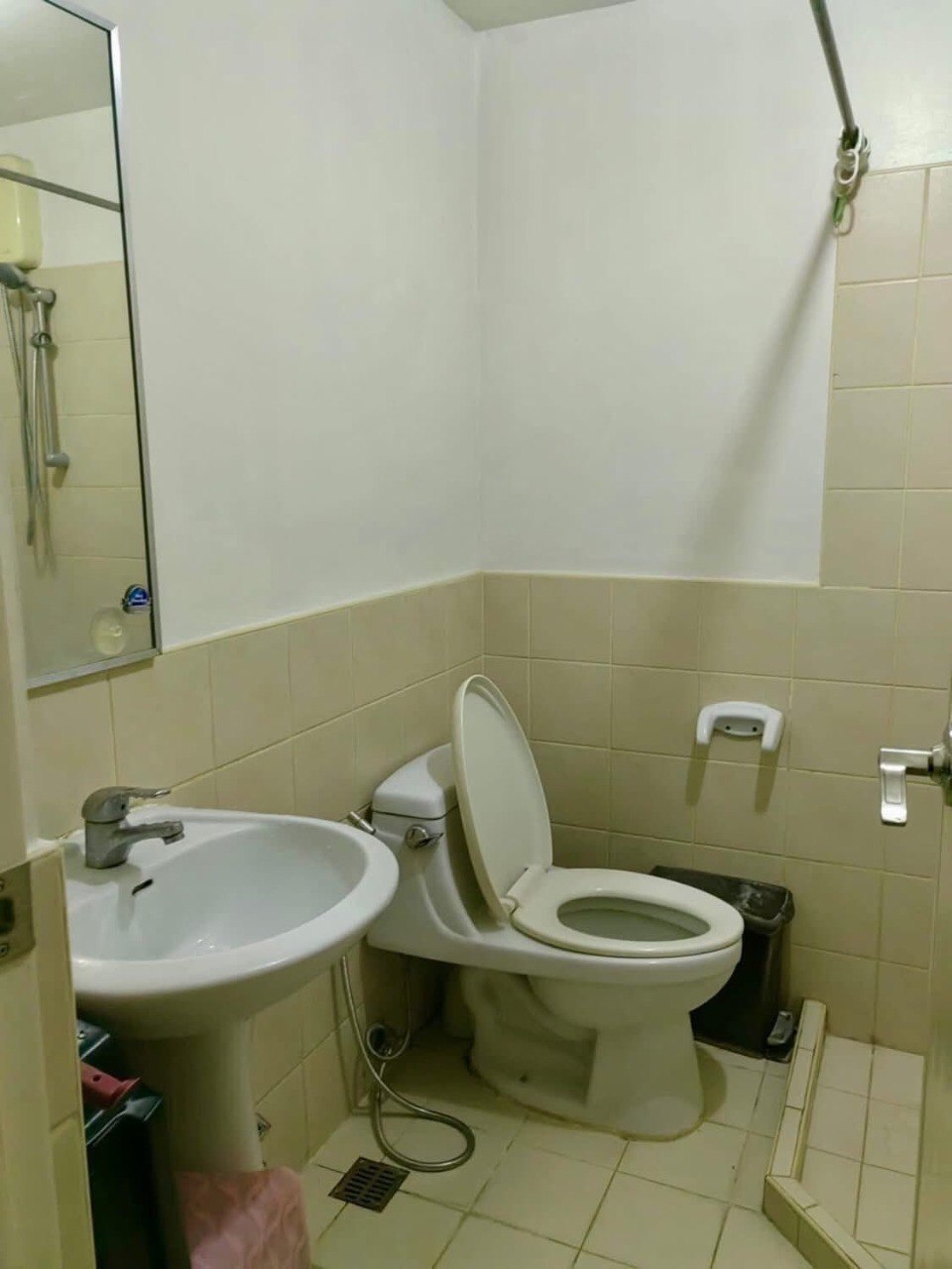 Unit 1803, The Oriental Place, Makati City